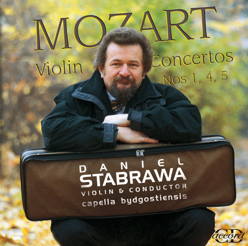 Read more about the article Daniel Stabrawa plays Mozart’s Concertos